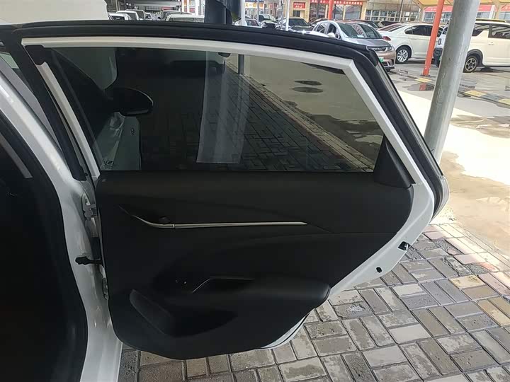 Фото 27 - Buick Excelle GT