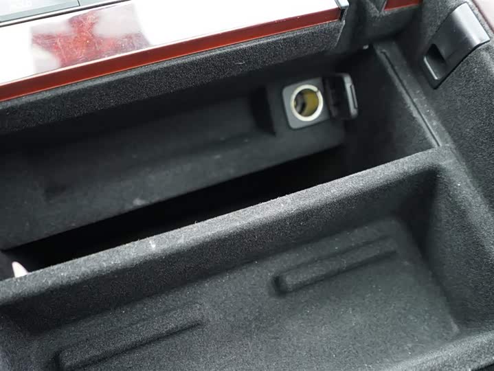 Фото 13 - Lincoln Navigator