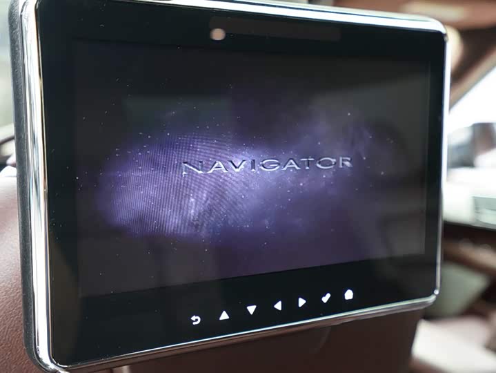 Фото 18 - Lincoln Navigator