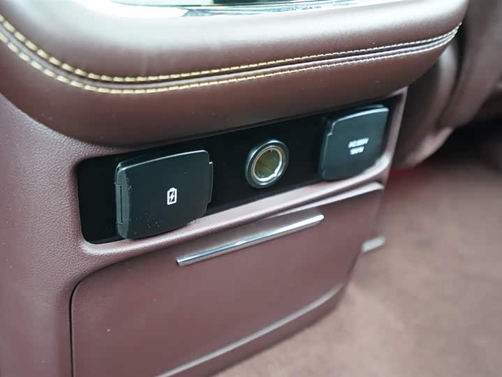 Фото 21 - Lincoln Navigator