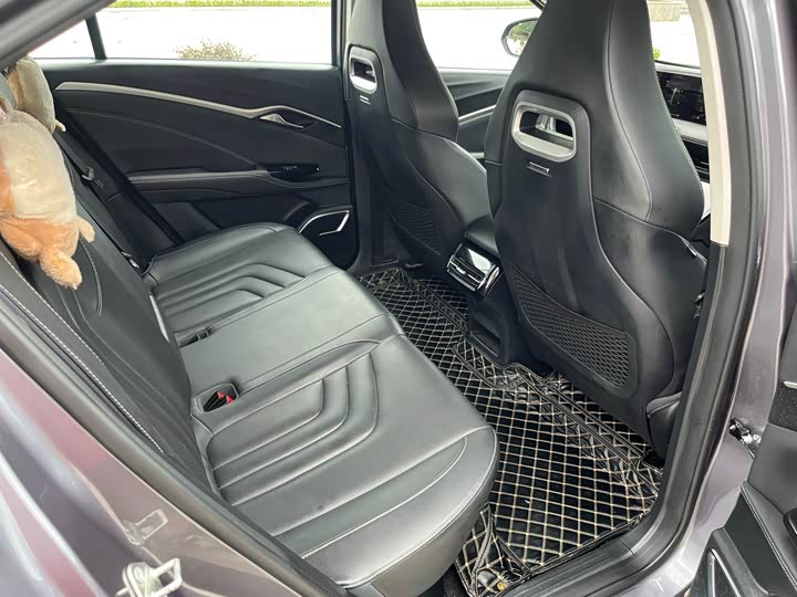 Фото 23 - Hozon U