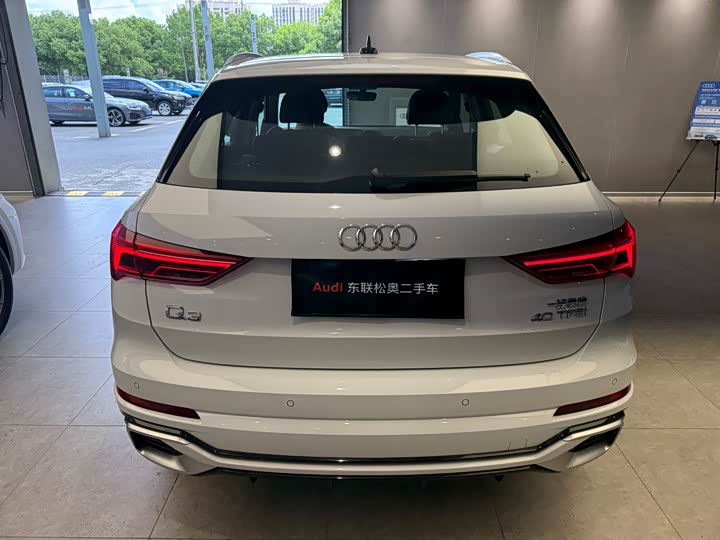 Фото 4 - Audi Q3