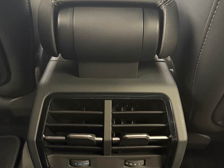 Фото 9 - Audi Q3