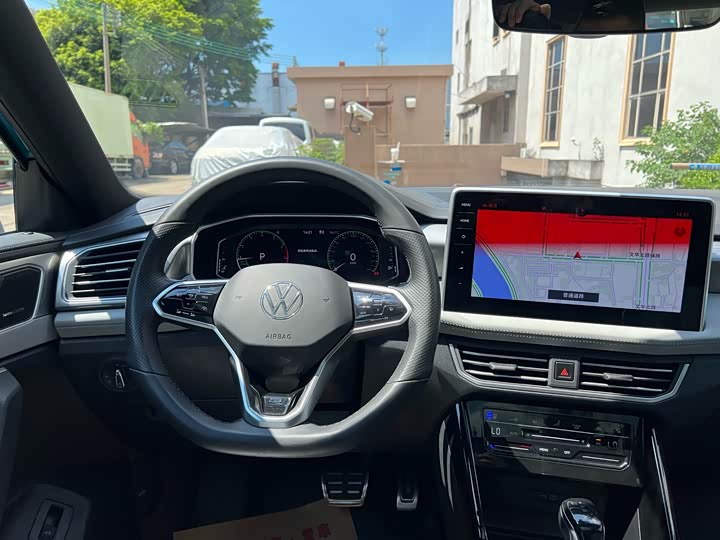 Фото 13 - Volkswagen Tayron