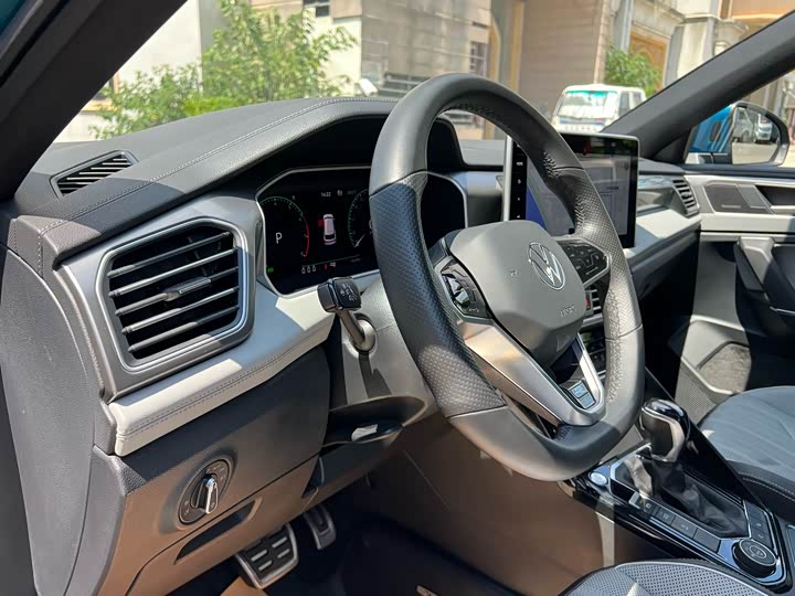 Фото 18 - Volkswagen Tayron