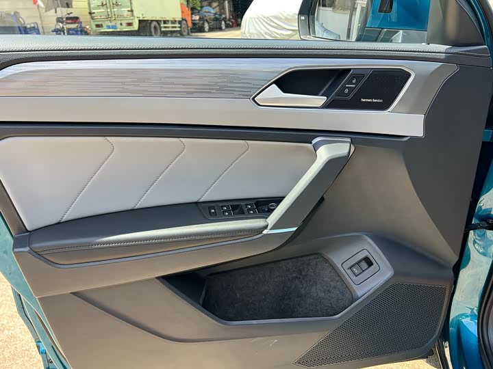 Фото 19 - Volkswagen Tayron