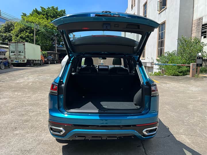 Фото 22 - Volkswagen Tayron