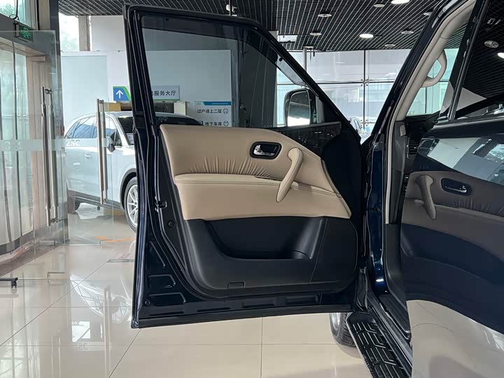 Фото 11 - Nissan Armada