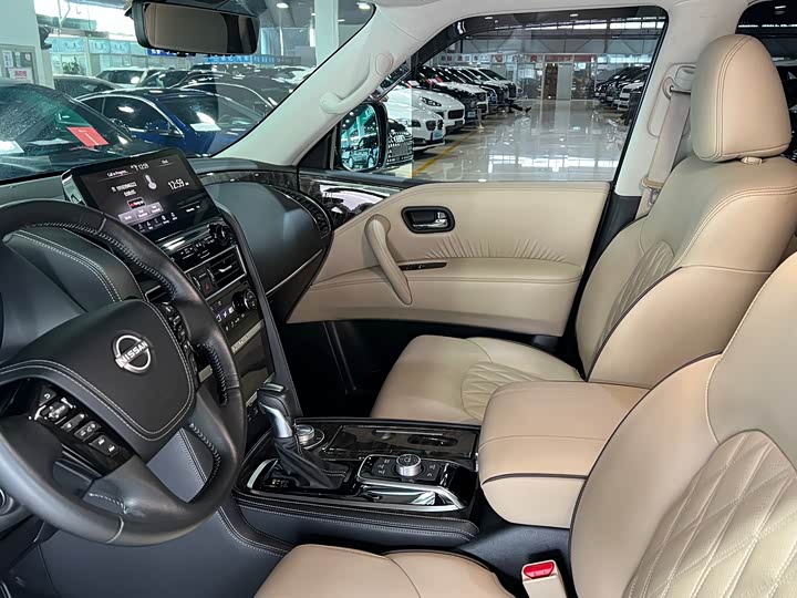 Фото 16 - Nissan Armada