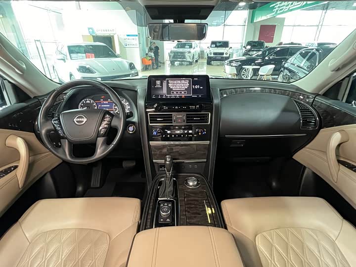 Фото 21 - Nissan Armada