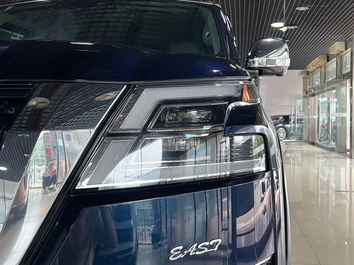 Фото 8 - Nissan Armada