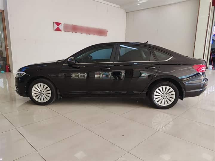 Фото 5 - Volkswagen Lavida