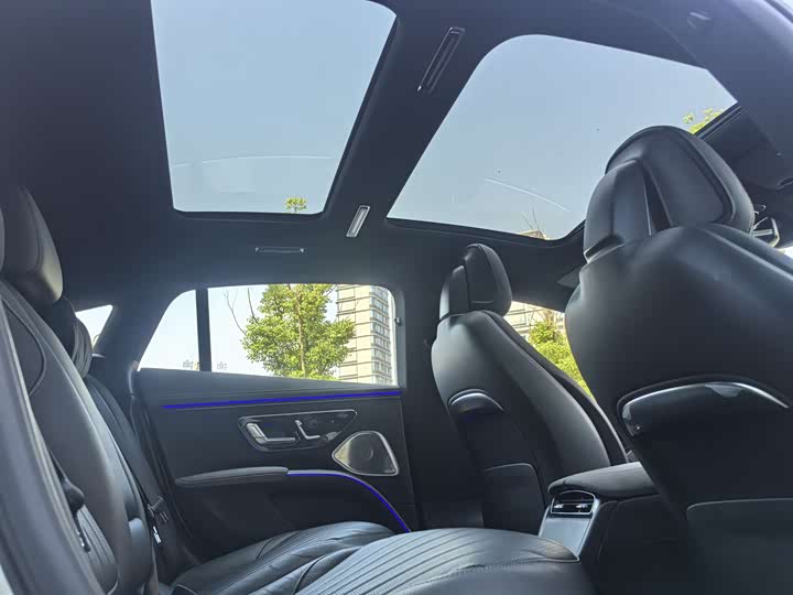 Фото 22 - Mercedes-Benz EQS