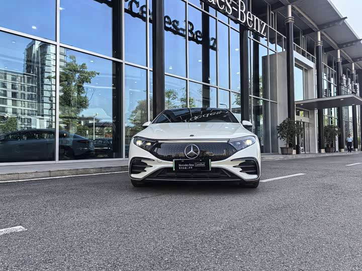 Фото 4 - Mercedes-Benz EQS