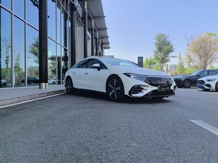 Фото 5 - Mercedes-Benz EQS