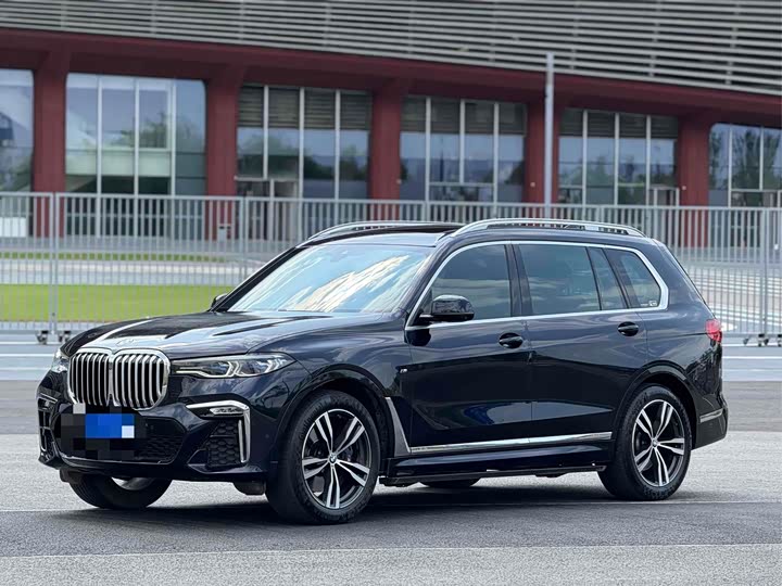 Фото 1 - BMW X7