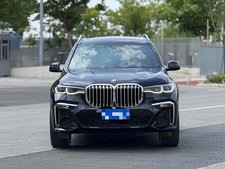 Фото 2 - BMW X7