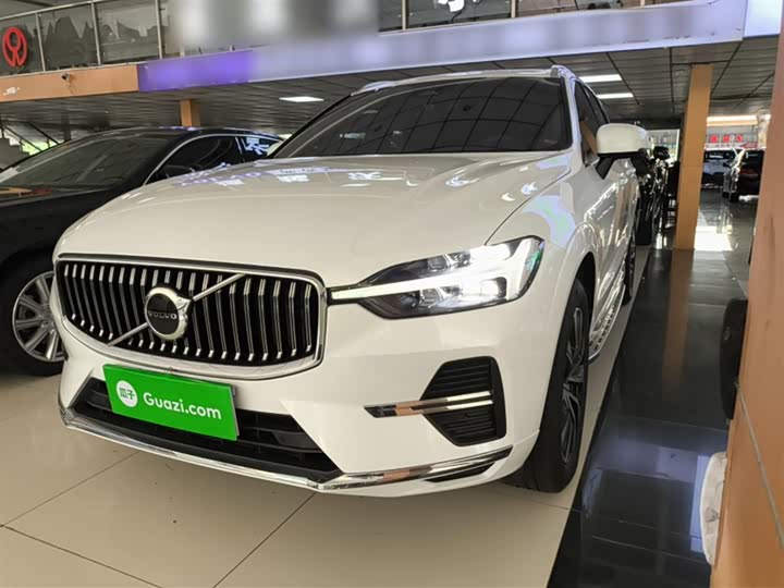 Фото 2 - Volvo XC60