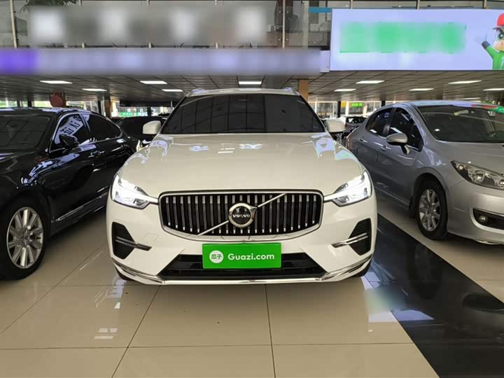 Фото 3 - Volvo XC60