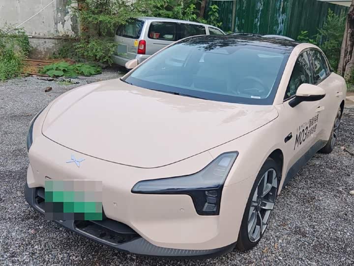 Фото 1 - XPeng Mona M03