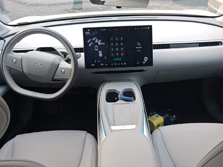 Фото 5 - XPeng Mona M03