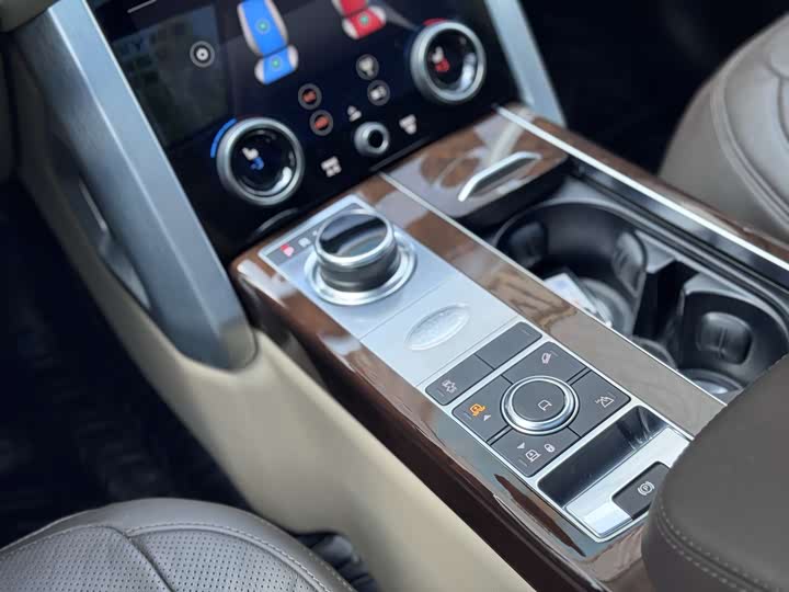 Фото 12 - Land Rover Range Rover