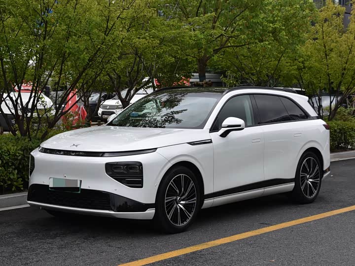 Фото 1 - XPeng G9