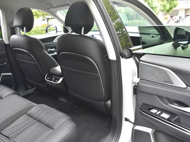 Фото 12 - XPeng G9