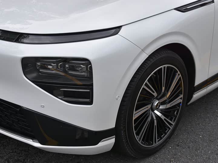 Фото 6 - XPeng G9