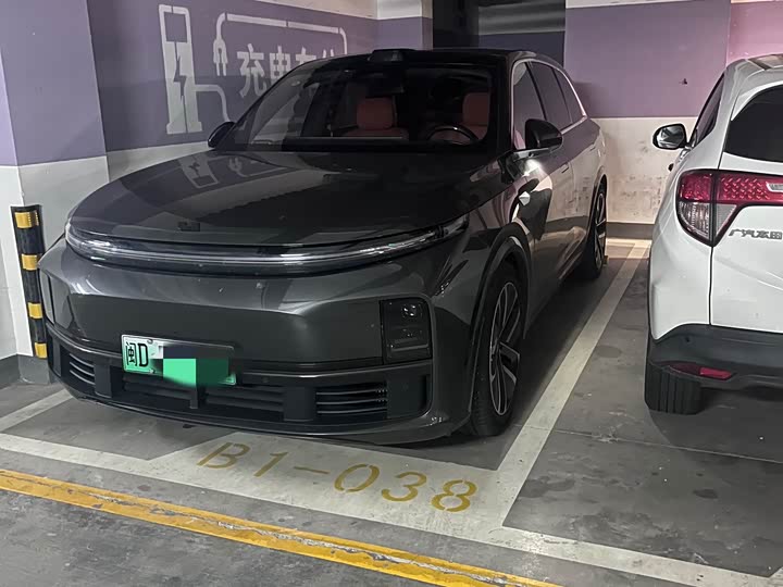 Фото 1 - LiXiang L7