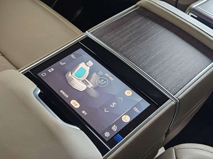 Фото 19 - Land Rover Range Rover