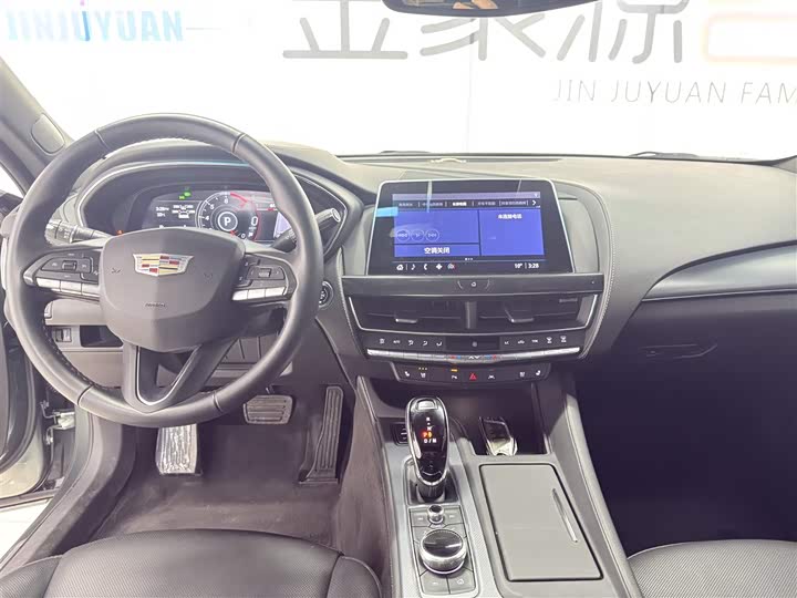 Фото 12 - Cadillac CT5