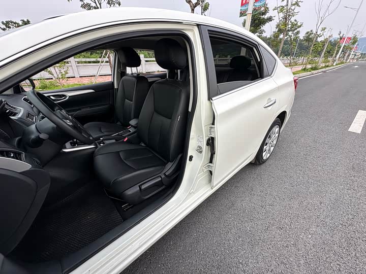 Фото 10 - Nissan Sylphy