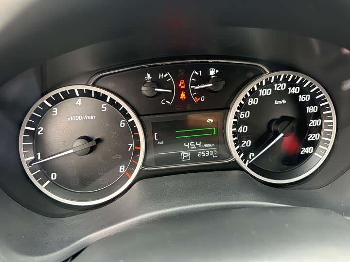 Фото 15 - Nissan Sylphy