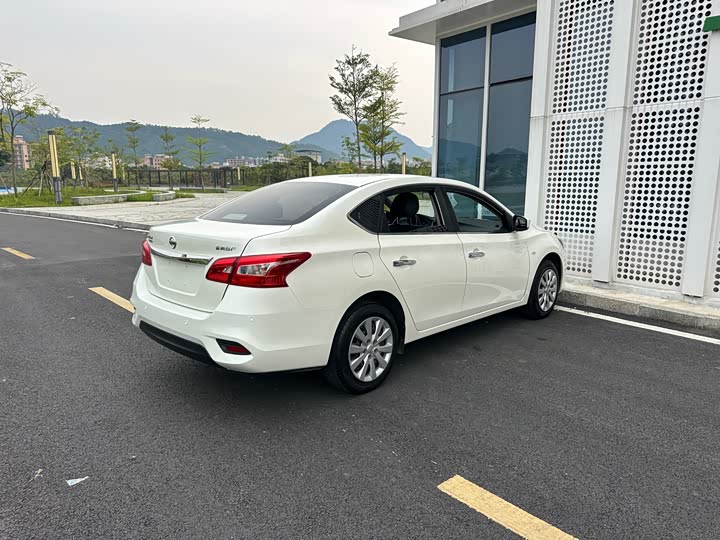 Фото 27 - Nissan Sylphy