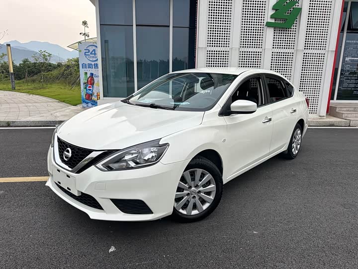 Фото 4 - Nissan Sylphy