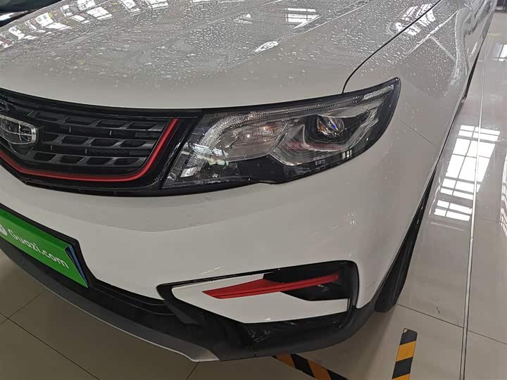 Фото 24 - Geely Atlas