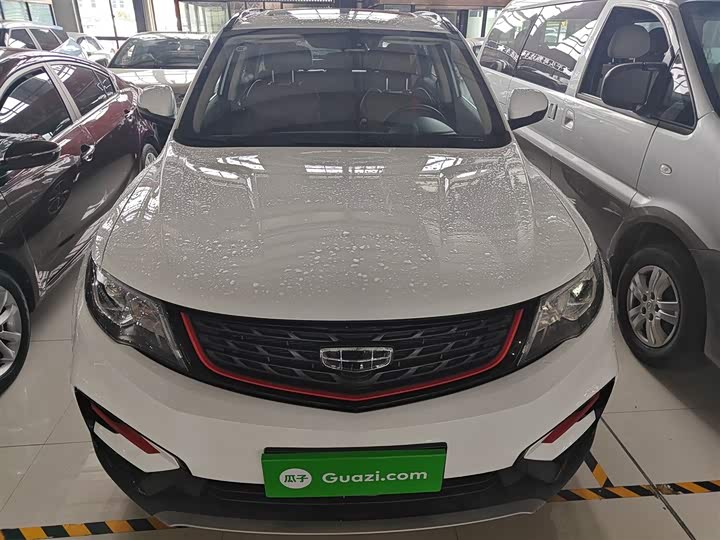 Фото 3 - Geely Atlas