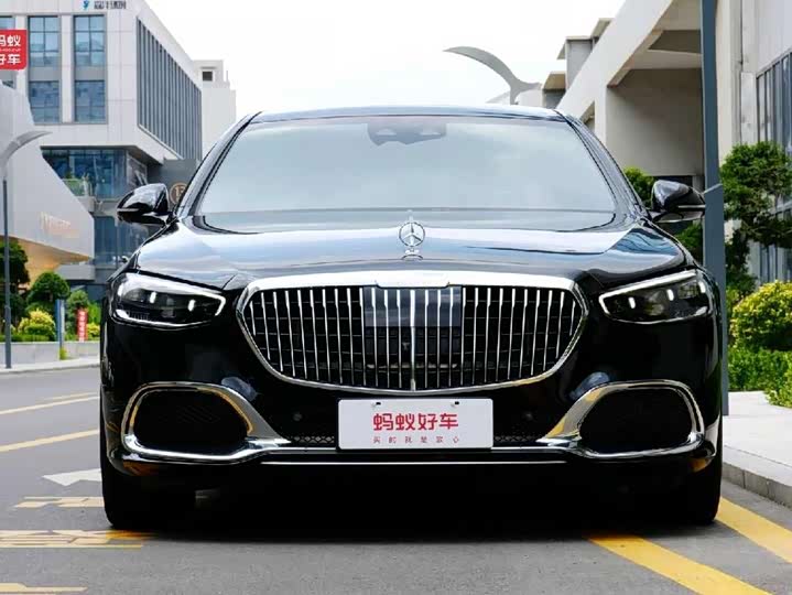 Фото 2 - Mercedes-Benz Maybach S-Class