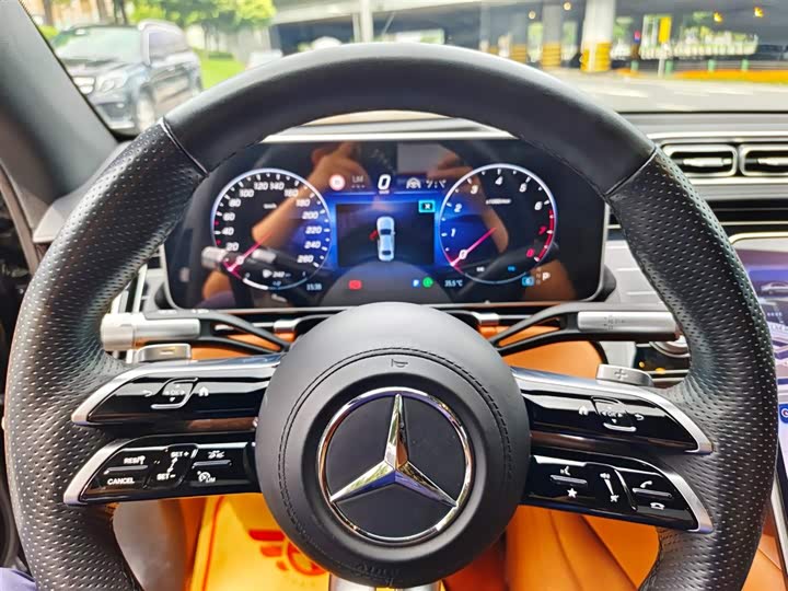 Фото 11 - Mercedes-Benz S-Class