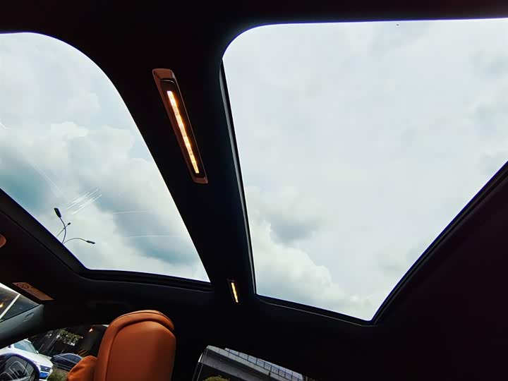 Фото 19 - Mercedes-Benz S-Class