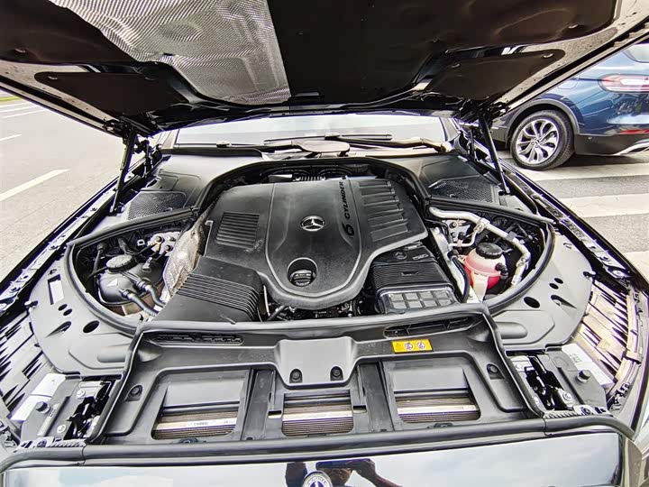 Фото 23 - Mercedes-Benz S-Class