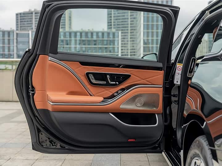 Фото 12 - Mercedes-Benz Maybach S-Class