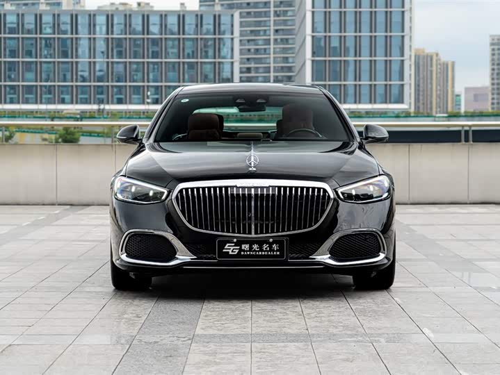 Фото 2 - Mercedes-Benz Maybach S-Class