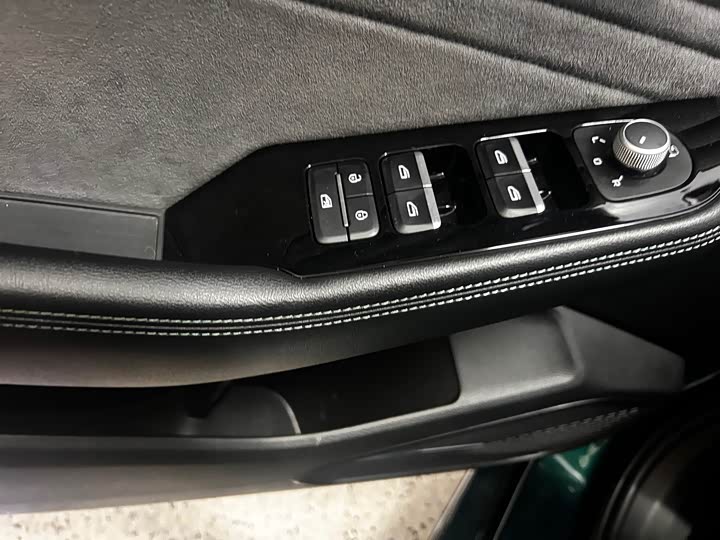 Фото 14 - Geely Preface