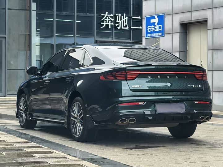 Фото 9 - Geely Preface