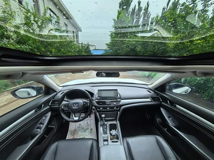 Фото 14 - Honda Inspire