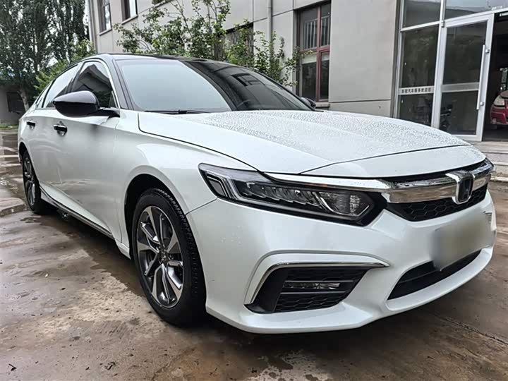 Фото 6 - Honda Inspire