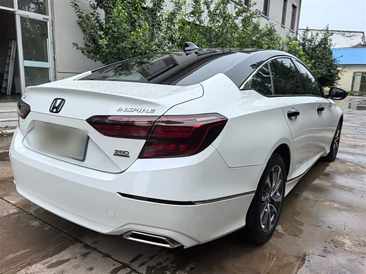 Фото 8 - Honda Inspire