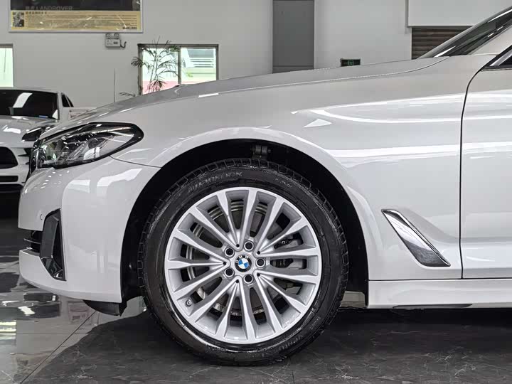 Фото 12 - BMW 5 Series